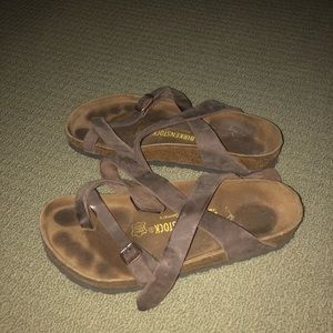 Brown birkenstocks